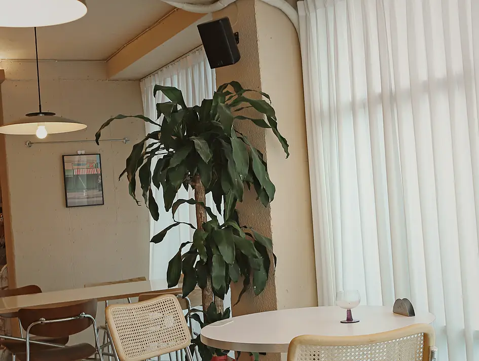 구의 카페인테리어 시공 후
